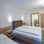 Apartment Chasa Allegria